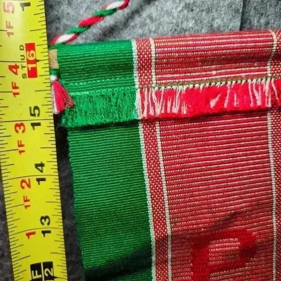 Holiday Wall Hanging PEACE Vintage Red/ Green 16"L x 5.5"W Made In GUATAMALA - Picture 8 of 9